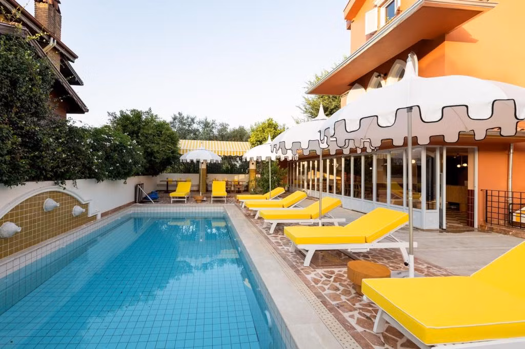 Yonca Anjelika Otel +12 — 2