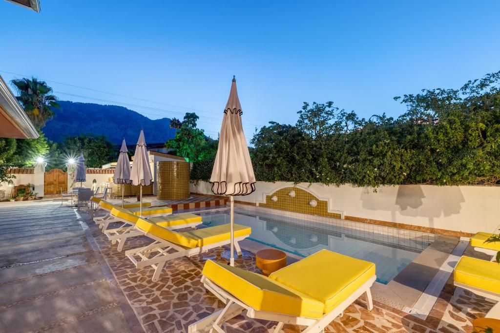 Yonca Anjelika Otel +12 — 7
