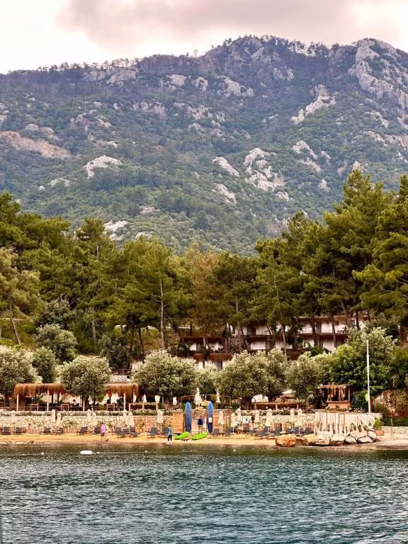Z Villas Beach Hotel — 3
