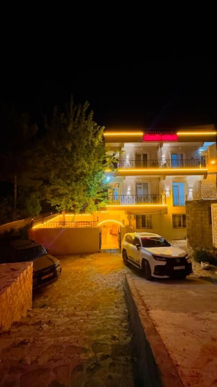 Zümrüt Konağı