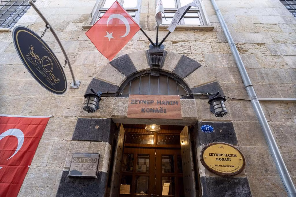 Zeynep Hanım Konakları