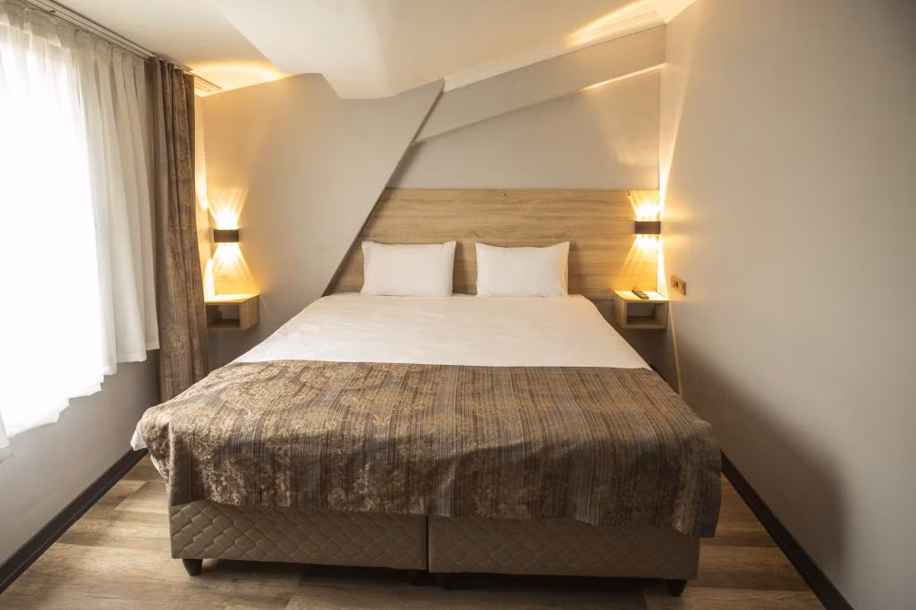 Konuk Otel — 3