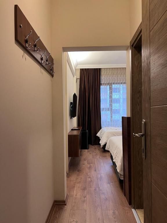 Grand 53 Hotel — 8