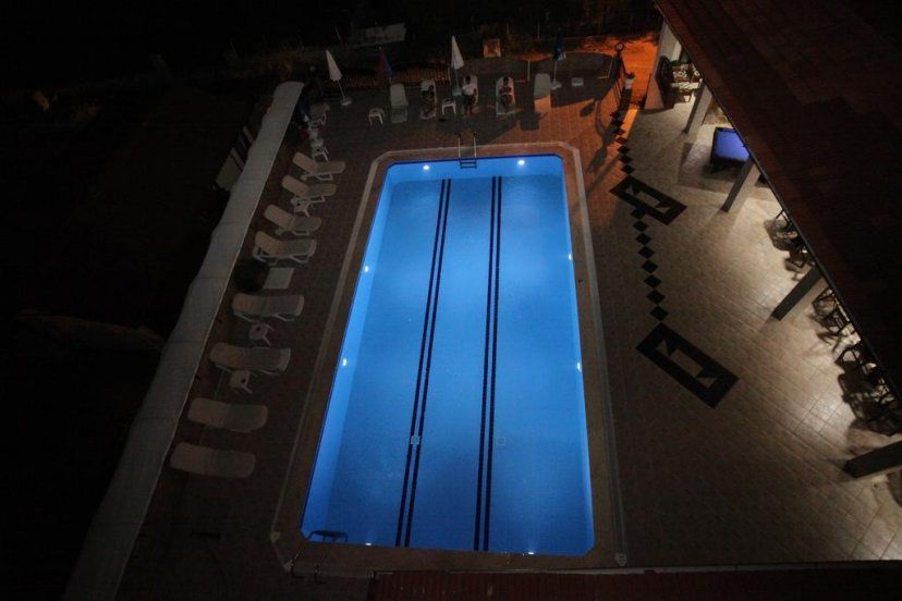 California Apart Hotel — 9
