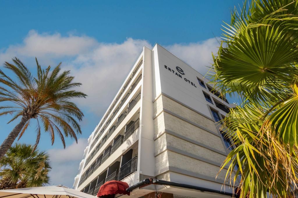 Ertan Otel Çeşme — 2
