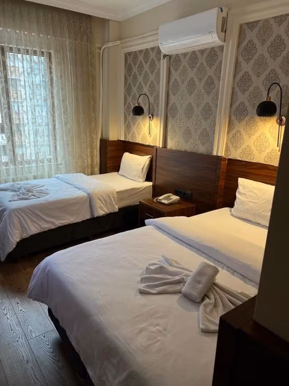 Grand 53 Hotel — 6