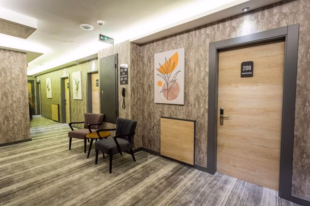 Levor Hotel  — 7