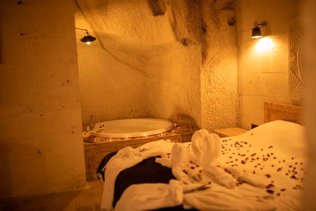 Pome Granate Cave Hotel — 8