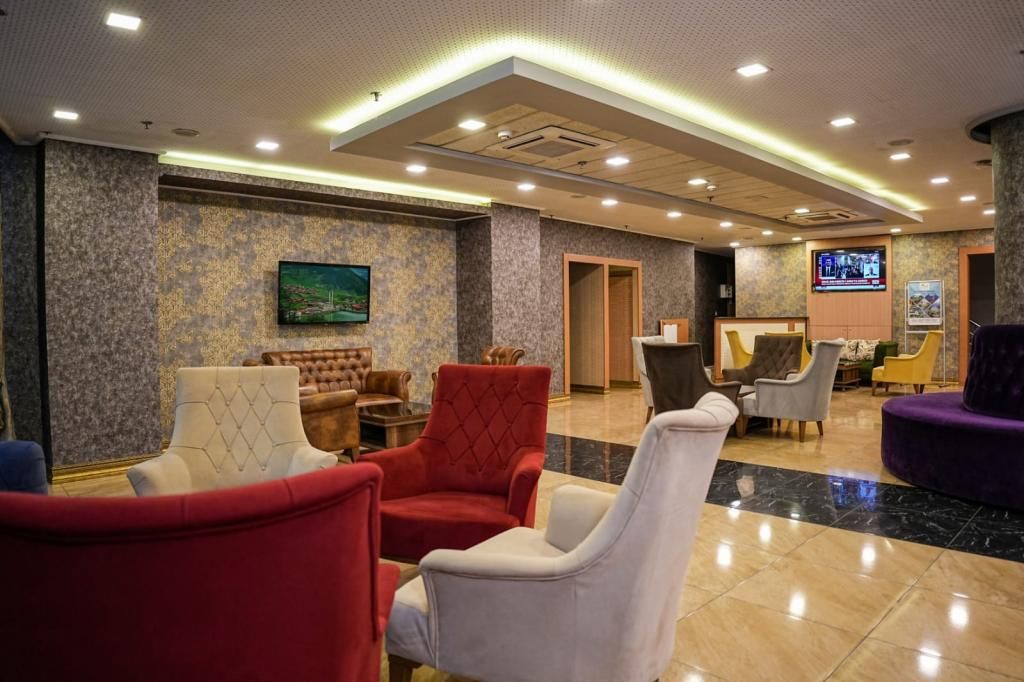 Park Square Hotel — 4