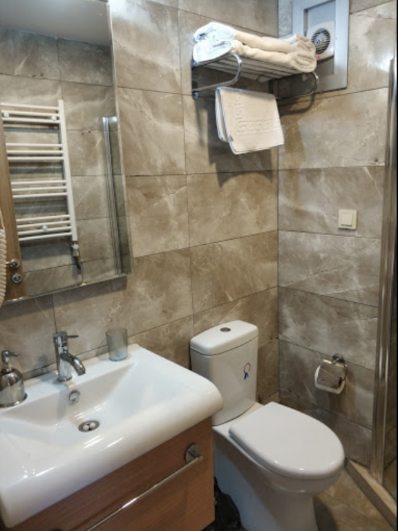 Longoz Hotel — 4