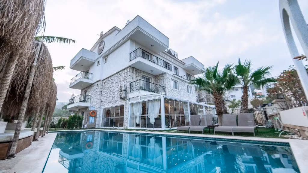 Urla 1867 Hotel — 9