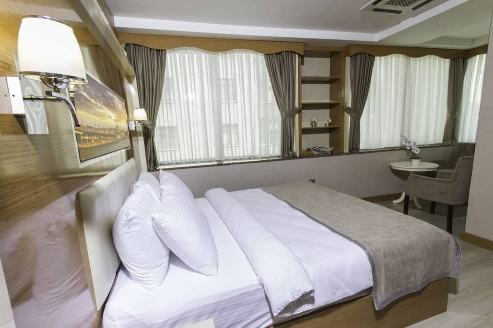 Mars Hotel — 3