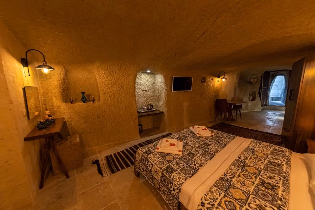 Feris Cave Hotel — 8
