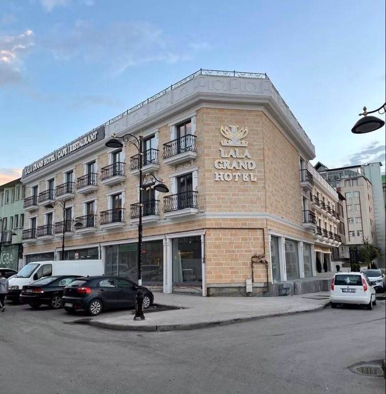 Lala Grand Hotel — 2