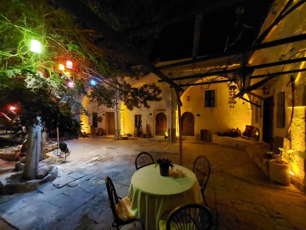 Armesos Cave Hotel — 3