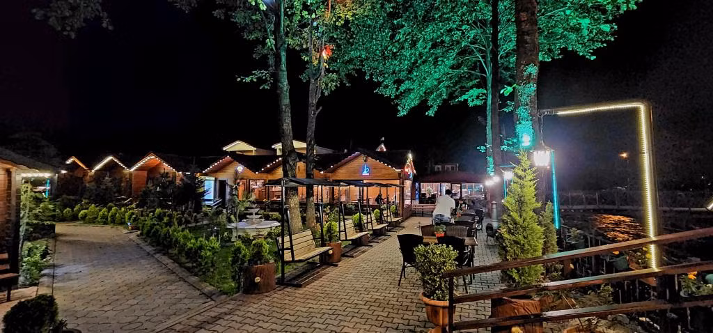 Akyüz Kardeşler Otel & Bungalow — 4