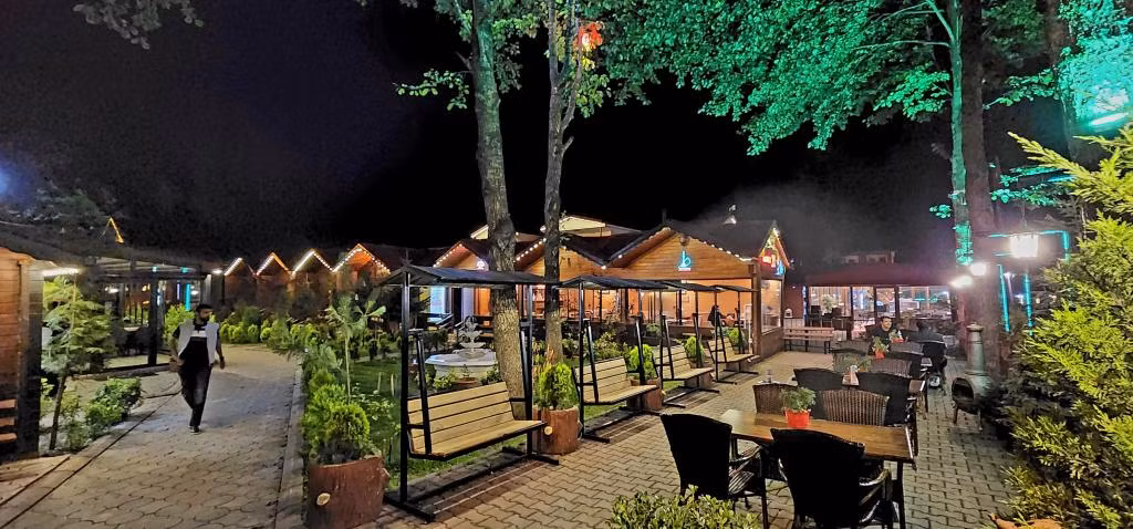 Akyüz Kardeşler Otel & Bungalow — 5