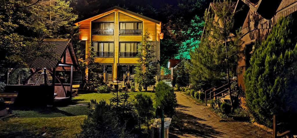 Akyüz Kardeşler Otel & Bungalow — 9