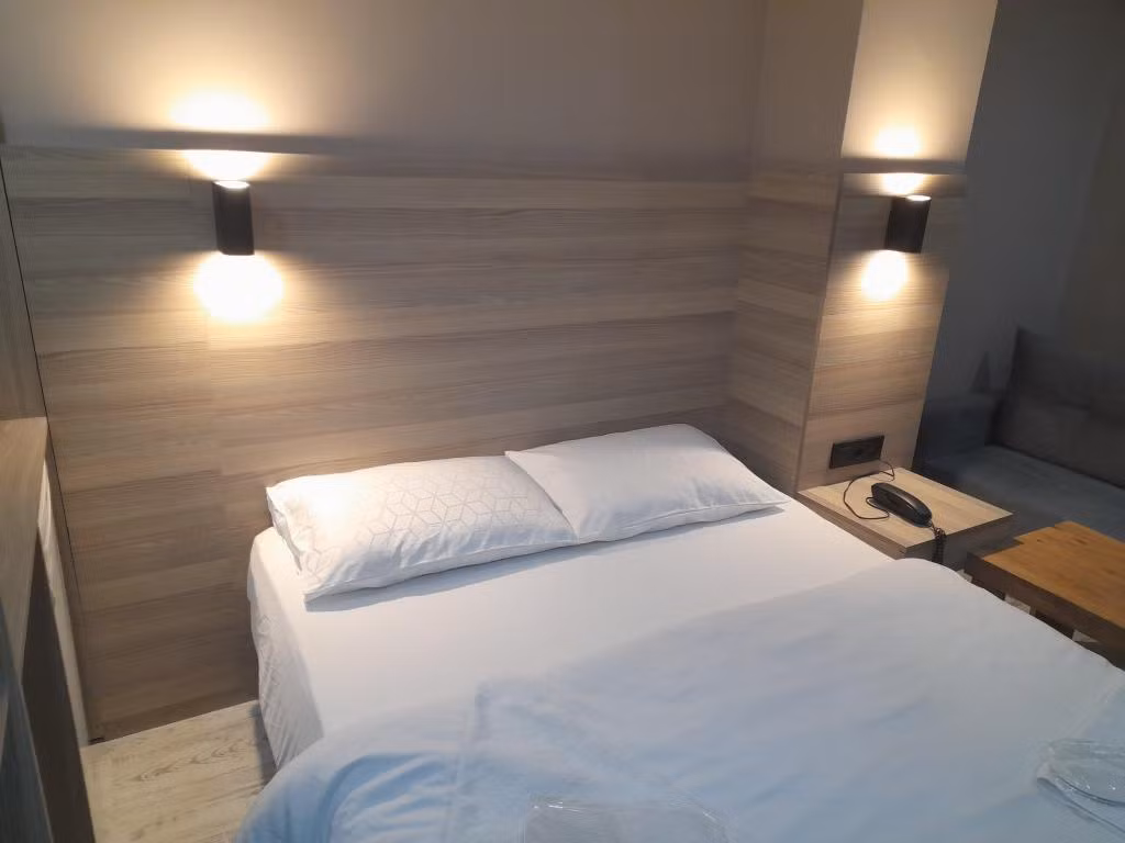 Moon Suit Otel — 4