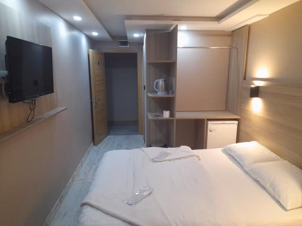 Moon Suit Otel — 6