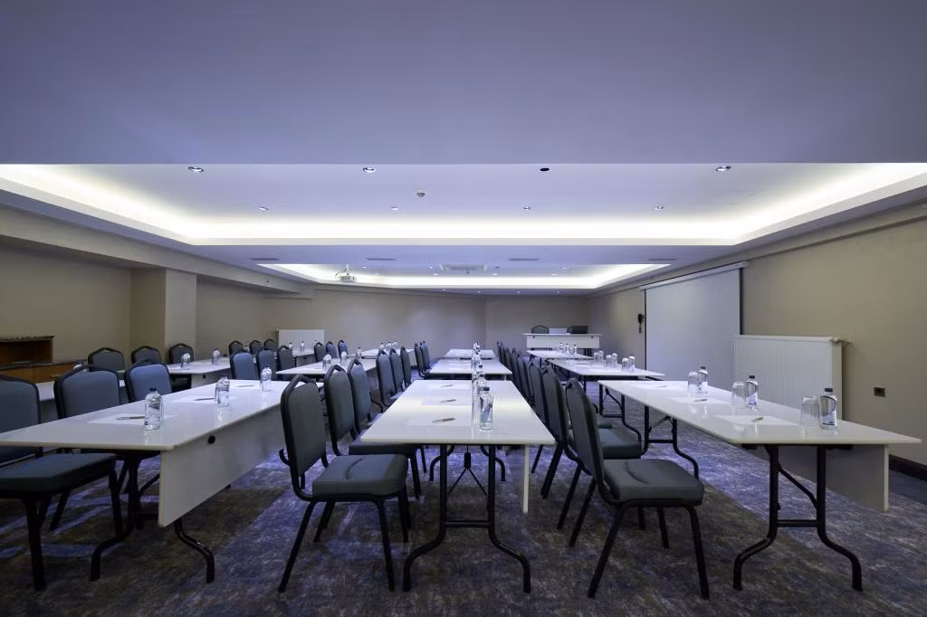 Radisson Individuals Nova Vista Deluxe Hotel and Suites — 8