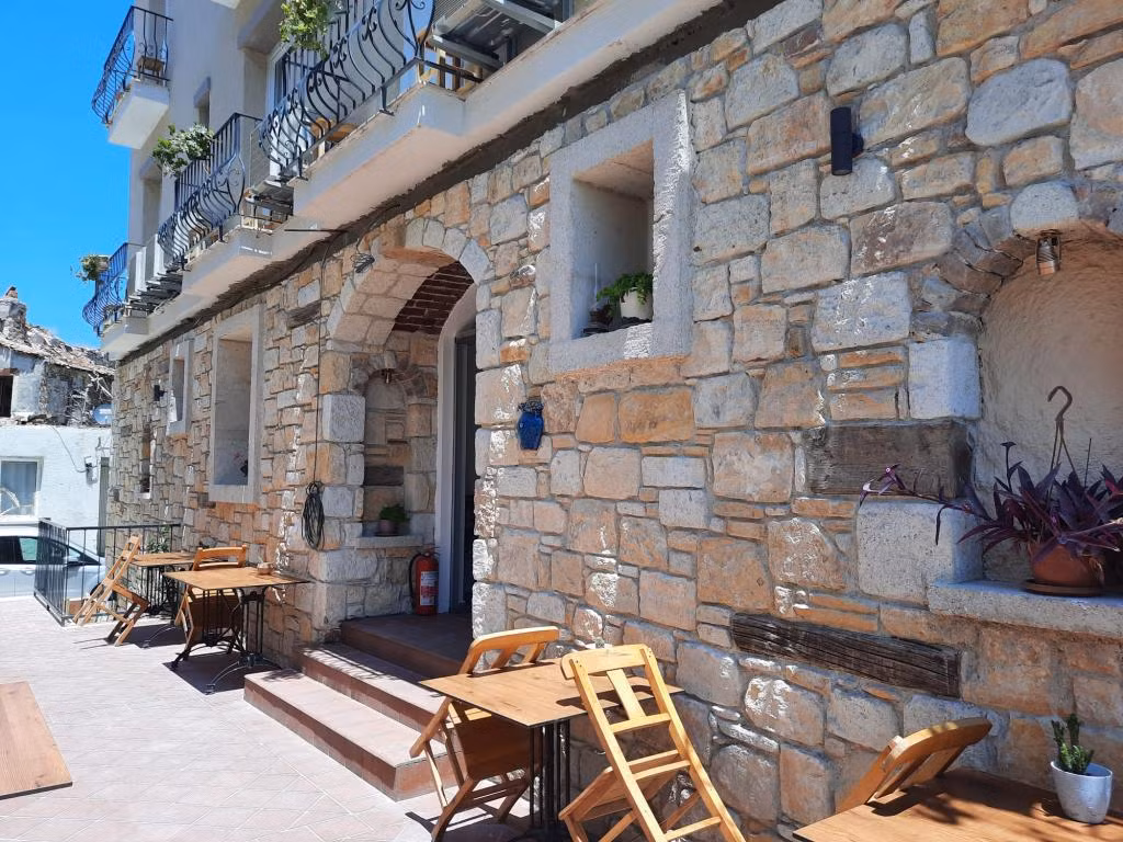 Adil Otel Çeşme — 6