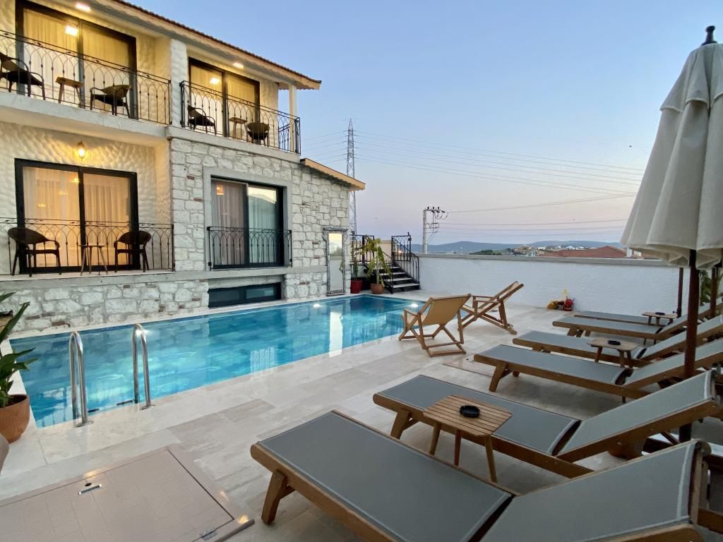 Serez Alaçatı by La Mira