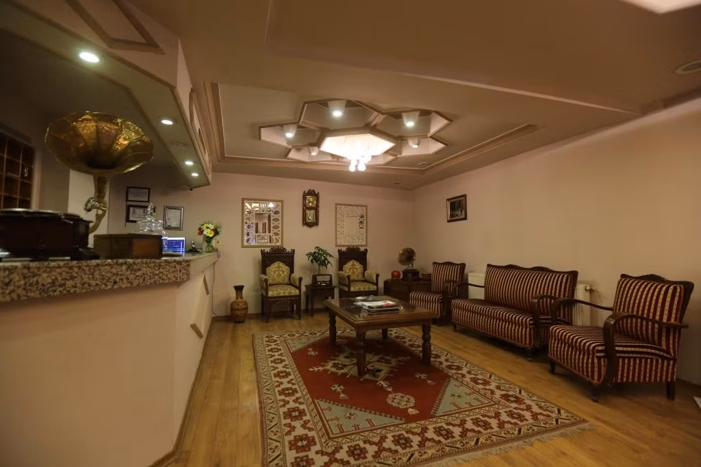 Akuzun Hotel — 2