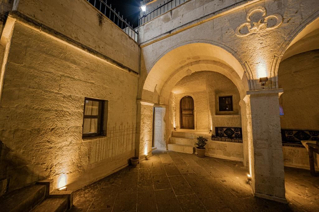Konak Bezirhane Cave Otel — 2