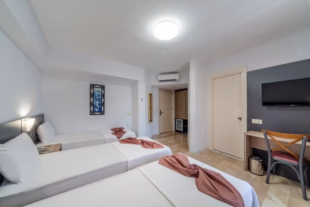 Laden Hotel Bodrum — 6