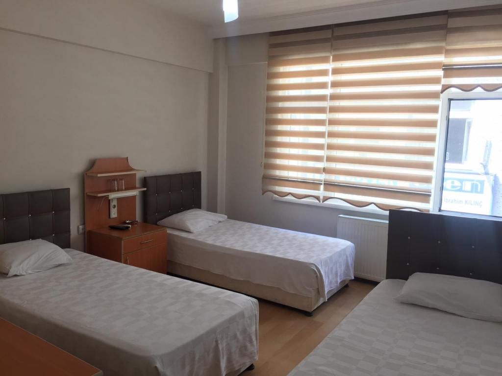 Otel Sarı — 8