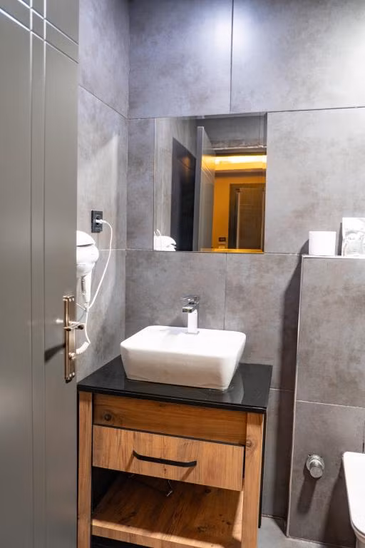 Eva Hotel — 8