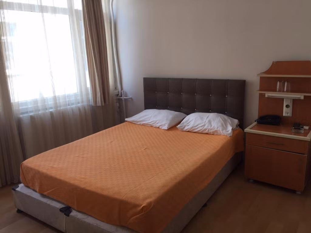 Otel Sarı — 6