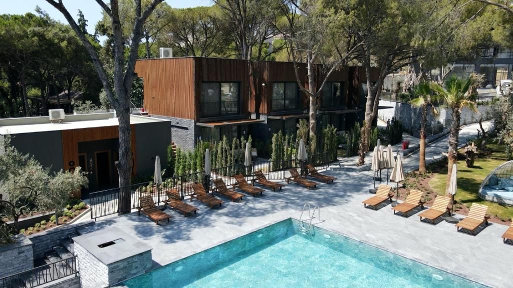 Unique Life Style Hotels — 5