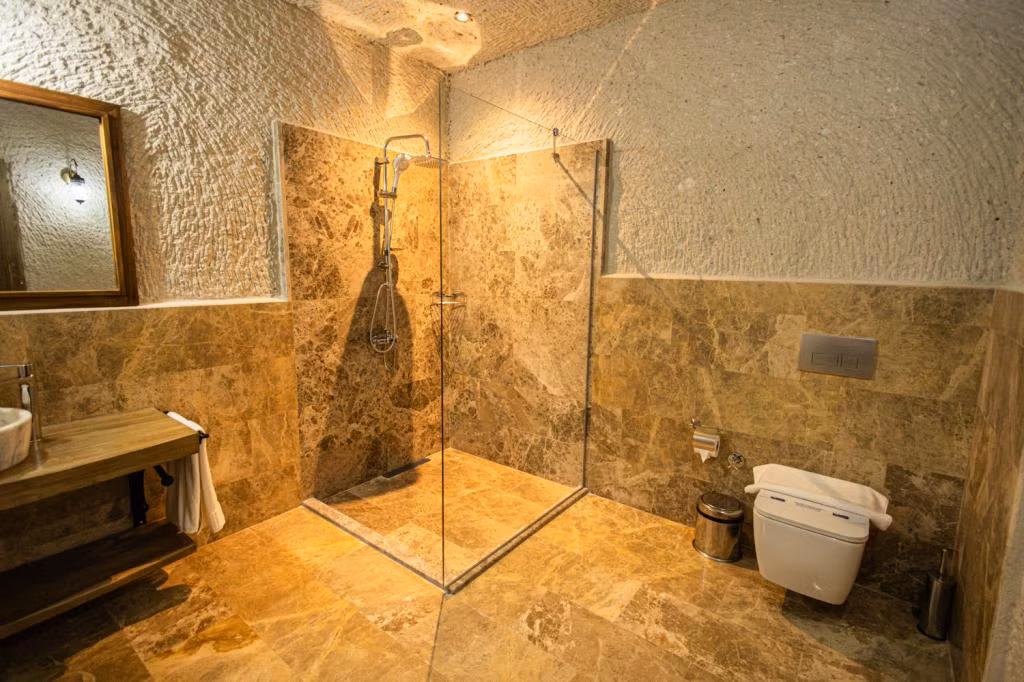 Majestic Cave House — 3