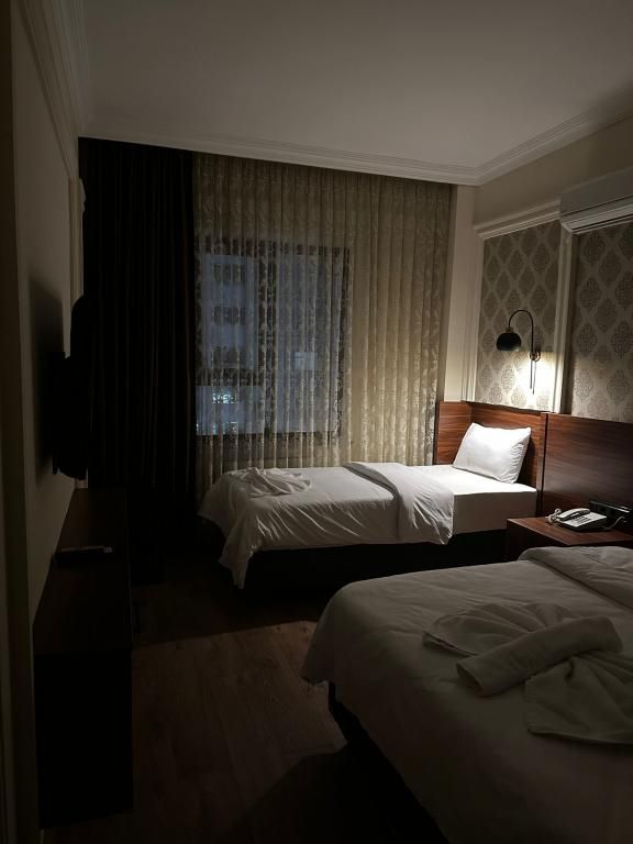 Grand 53 Hotel — 5