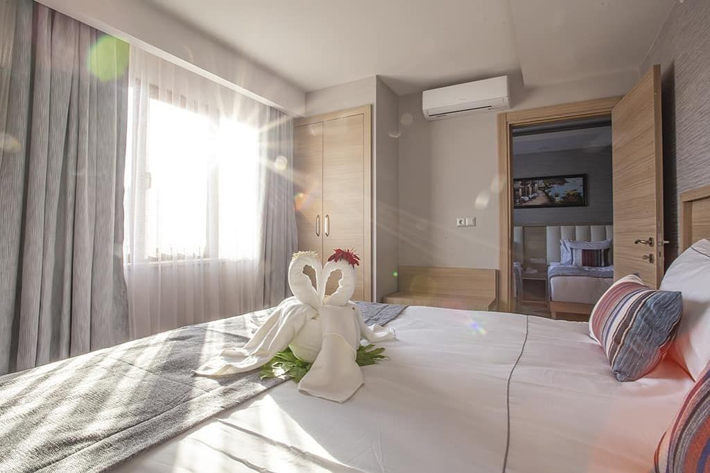 Old Town Point Hotel — 5