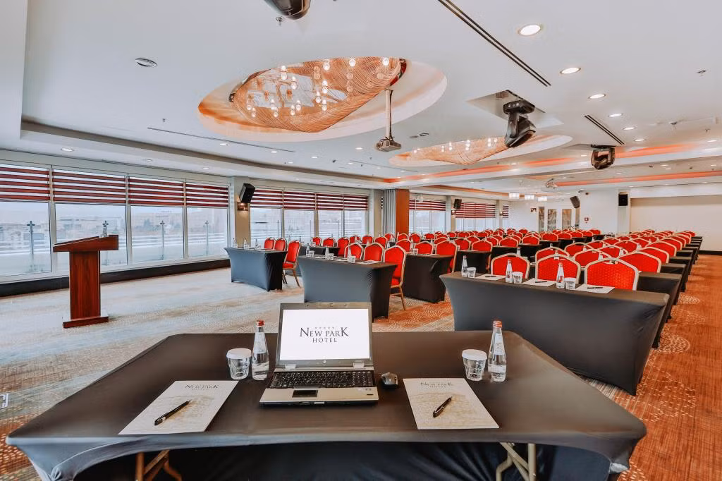 New Park Hotel — 3