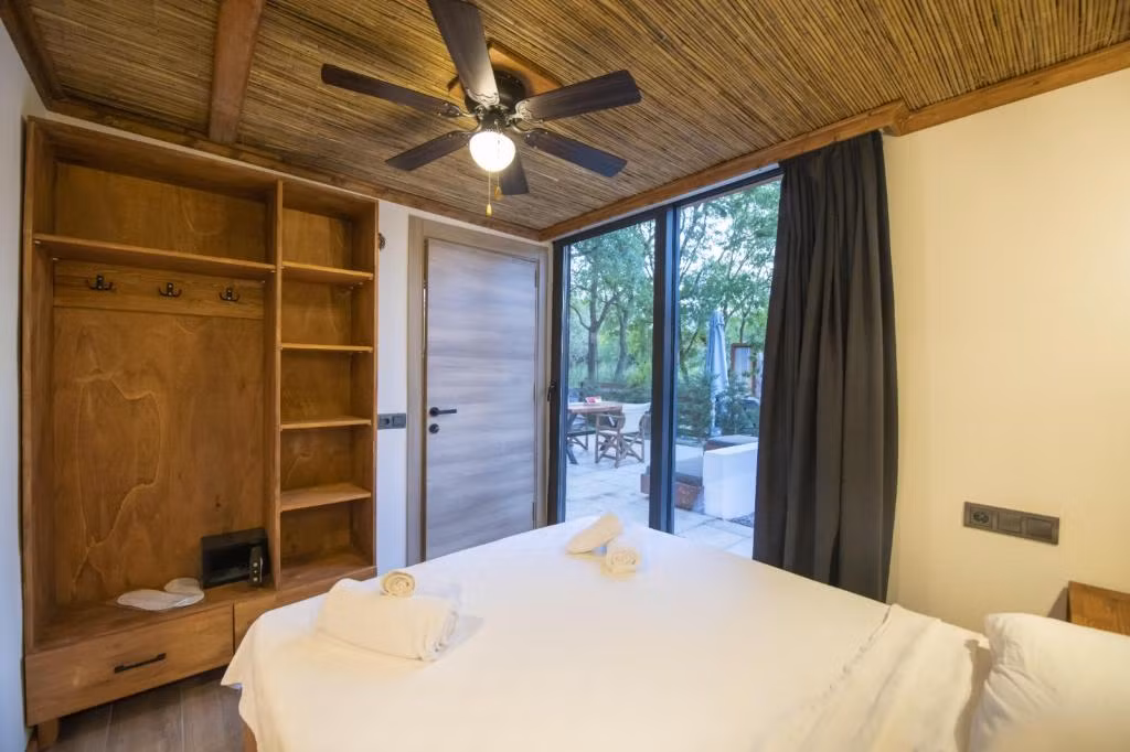 Nomade Caravan Camping — 2
