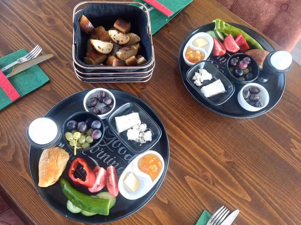 Ena Serenity Boutique Hotel — 7