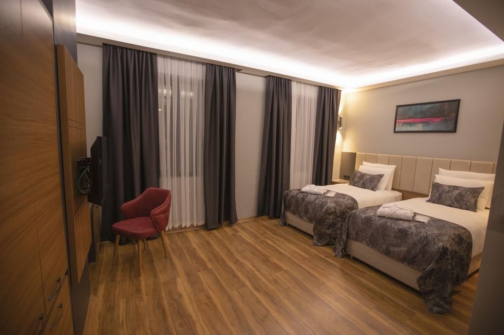 Divares Luxury Hotel — 5