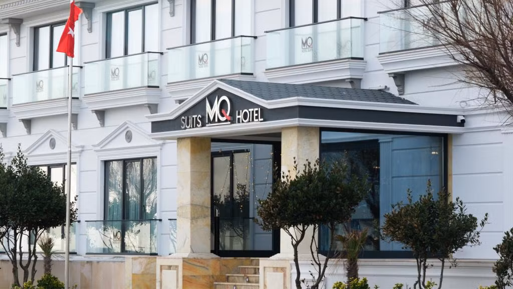 MQ Hotel Suites & SPA — 6