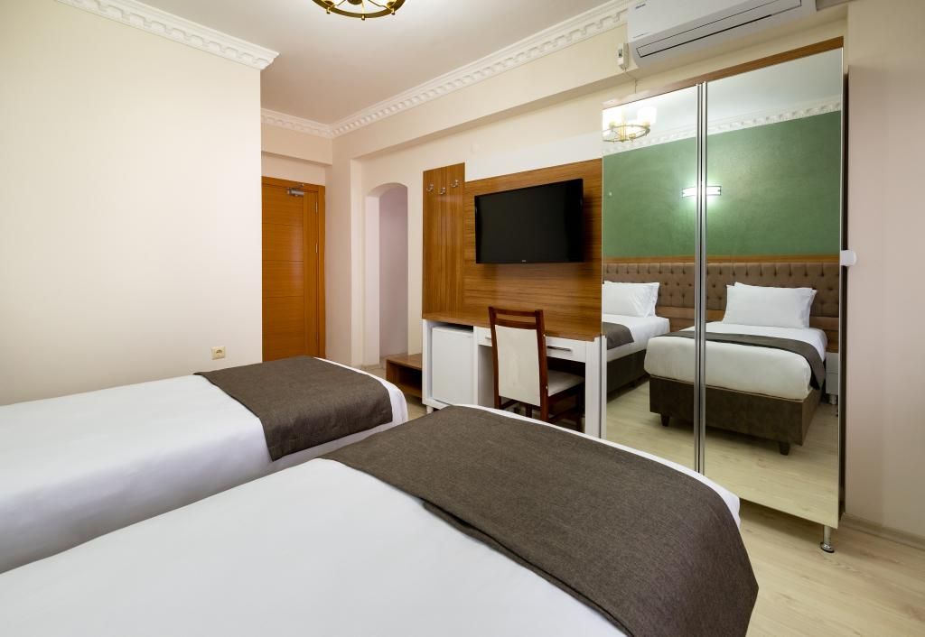 Avulot Otel — 5