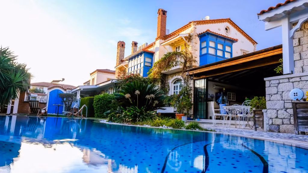Cumbalı Konak Alaçatı (+12) — 7