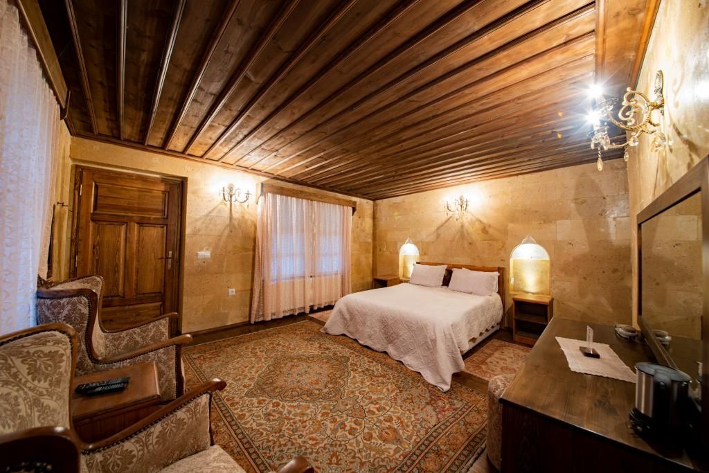 Upper Greek House — 3