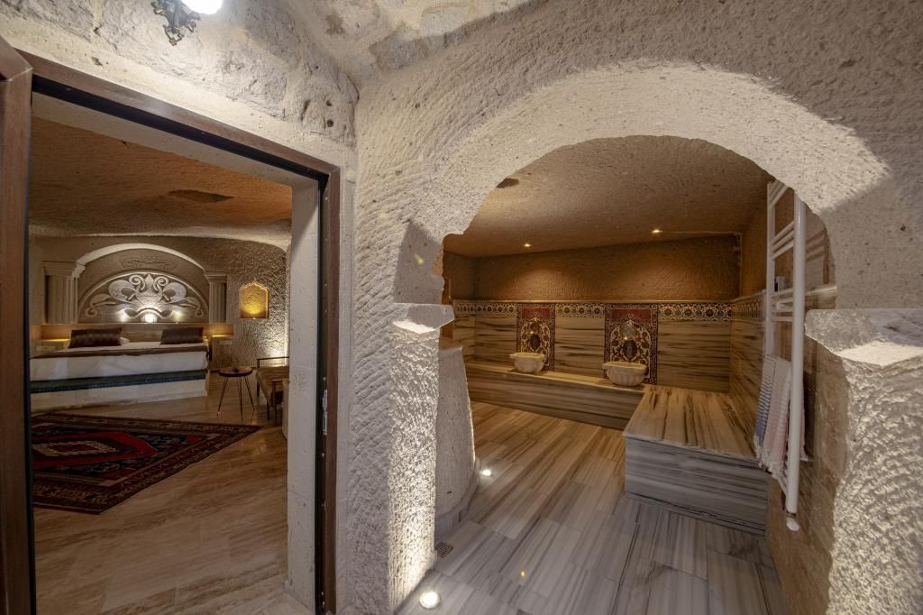 Farmer Cave House — 9