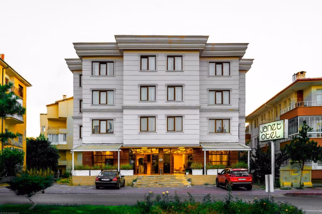 Ürgüp Palace (Ex.Janet Hotel) — 2