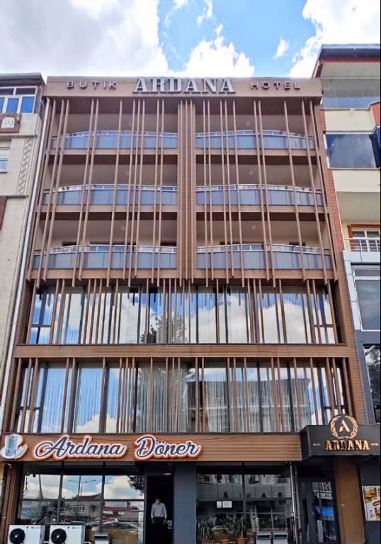 Butik Ardana Hotel — 6