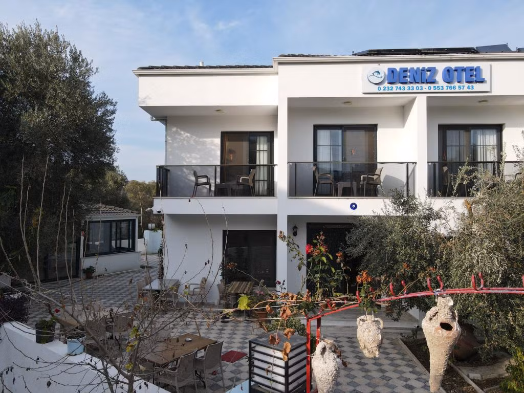Deniz Otel Sığacık — 8