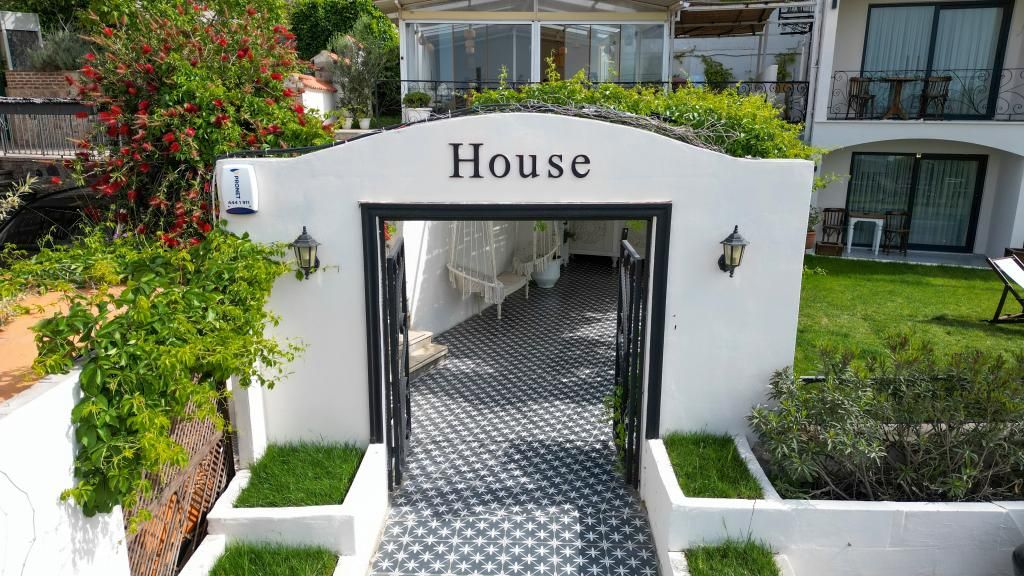 Cunda House Küçük Otel — 3